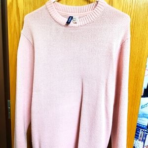 Pink knit H&M shirt
